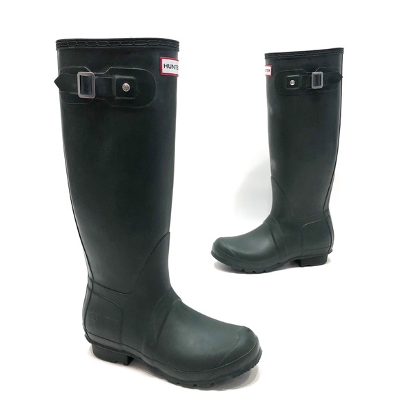 Hunter Shoes - Hunter women’s matte army green rain boots size 5